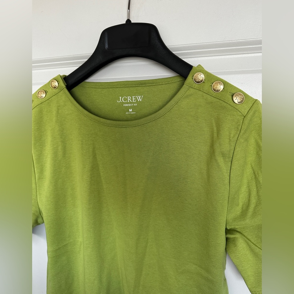 Perfect-fit elbow-sleeve T-shirt with buttons - Picture 5 of 7